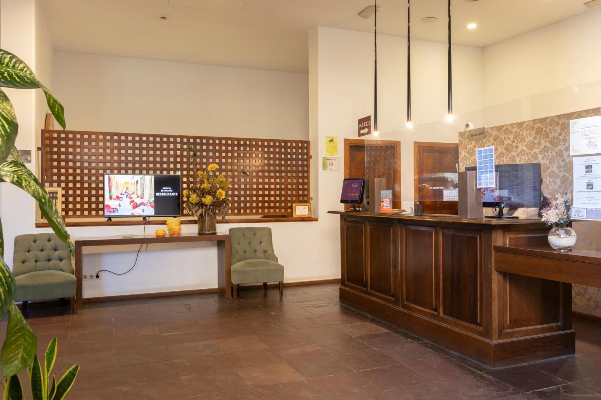 Hotel San Antonio El Real 4*